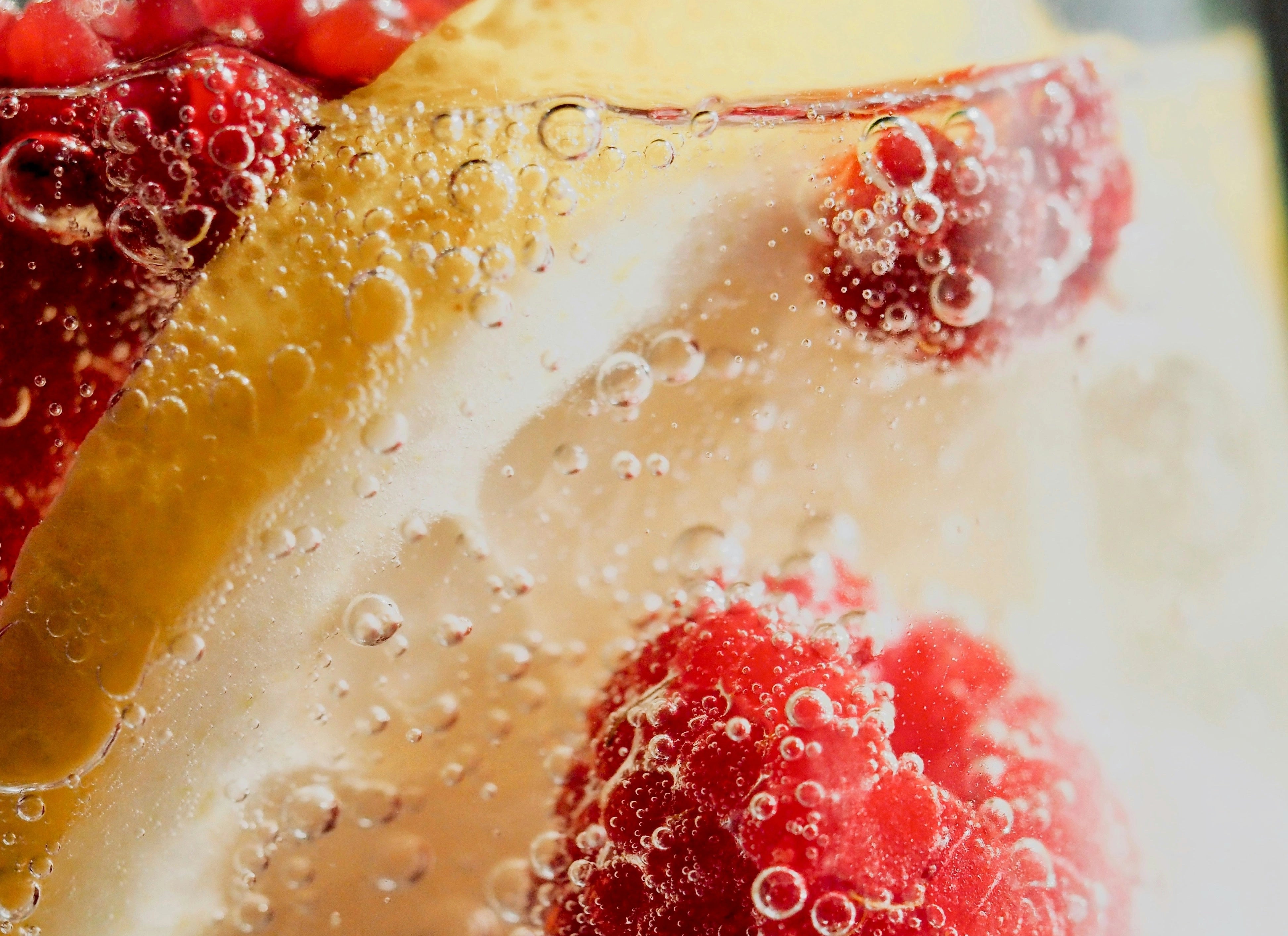 Why is Sparkling Water Good For You? Photo by Sven on Unsplash